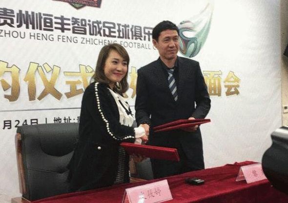 在阿谁还可以自由逃荒的年月，卖本身、卖家人的工作，是常常产生的，我们其实不长远的曩昔，远没有那末夸姣。